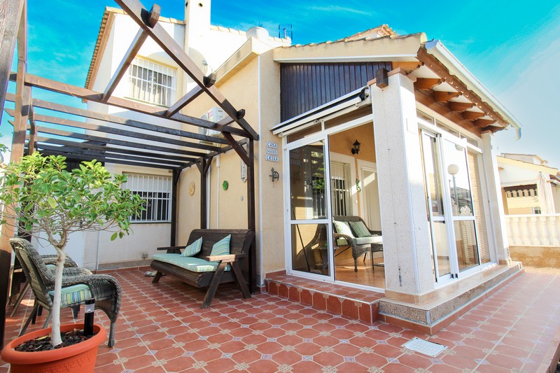 3 Bed 2 Bath Quad Villa In Algorfa Free Real Estate