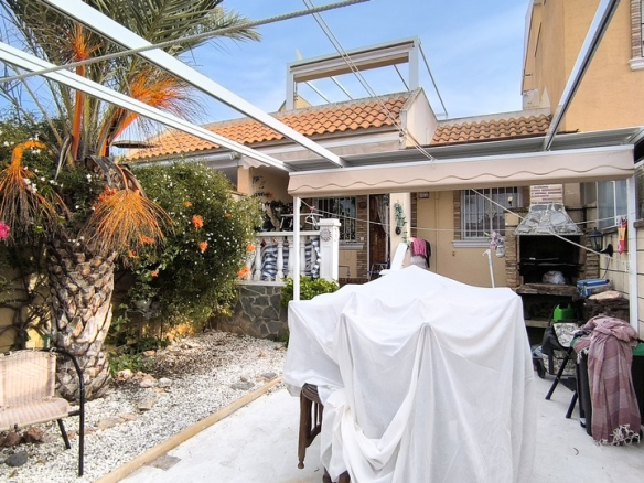 2 Bedroom Bungalow in Lo Marabu