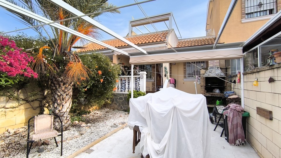 2 Bedroom Bungalow in Lo Marabu